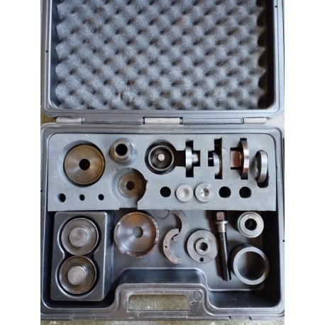 Speciální přípravky - nářadí na opravu přední nápravy i originál Citroen Peugeot C.0132/2 voz. C. Bipper, P. 206, 207, 307, 308,