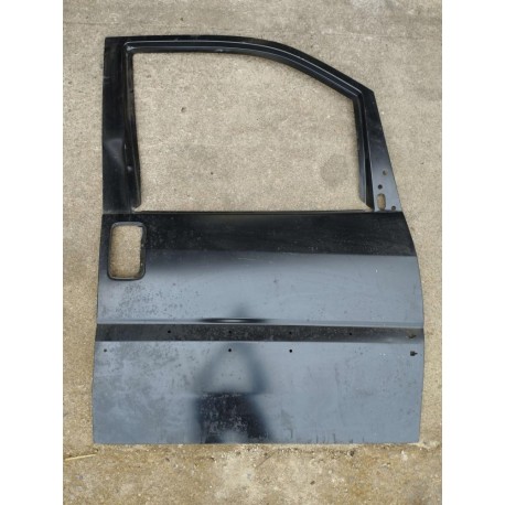 Pravé přední dveře nové (promáčklý plech) pro lak 9010E6 originál Peugeot Citroen (9004V6, 9004E6, 920262) voz. C. Jumpy, P. Exp